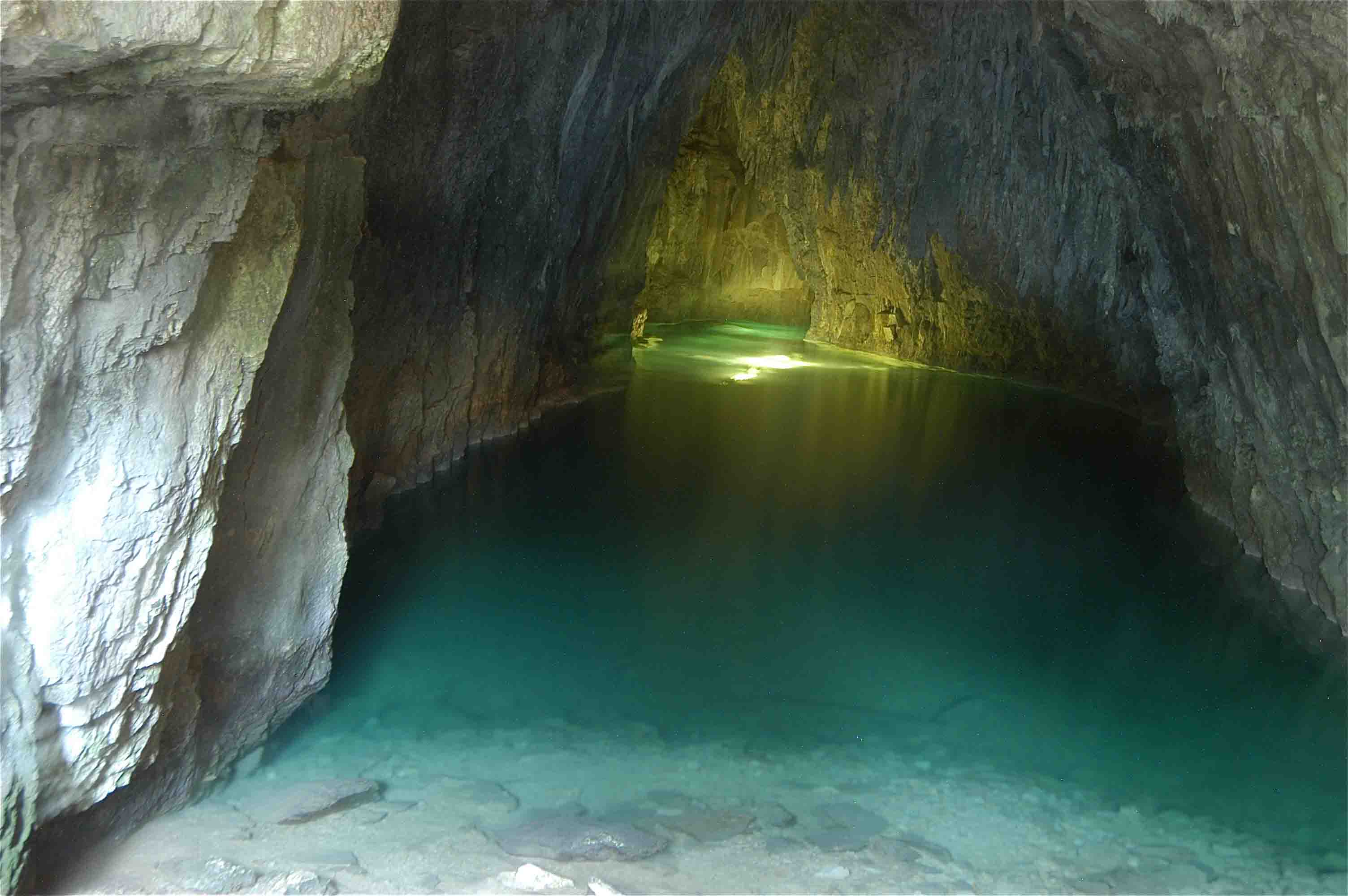 Grotte de Thaïs